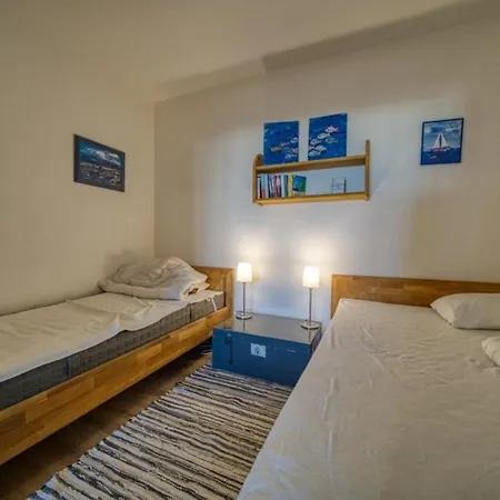 - Haus L, App 0l0708 Lejlighed *